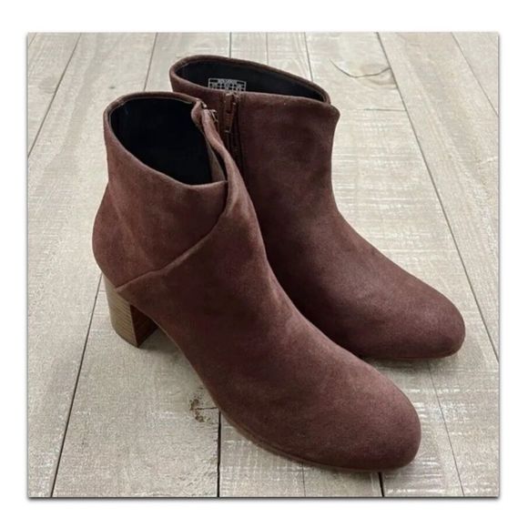 Soludos Midheel Venetian Suede Ankle Bootie in Mahogany - Picture 6 of 14